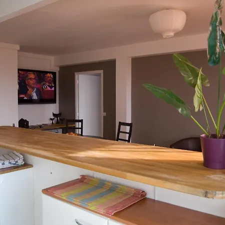 Moderne Et Lumineux Lägenhet